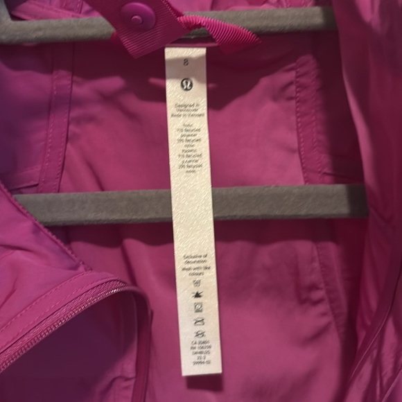 Lululemon jacket - Picture 4 of 4